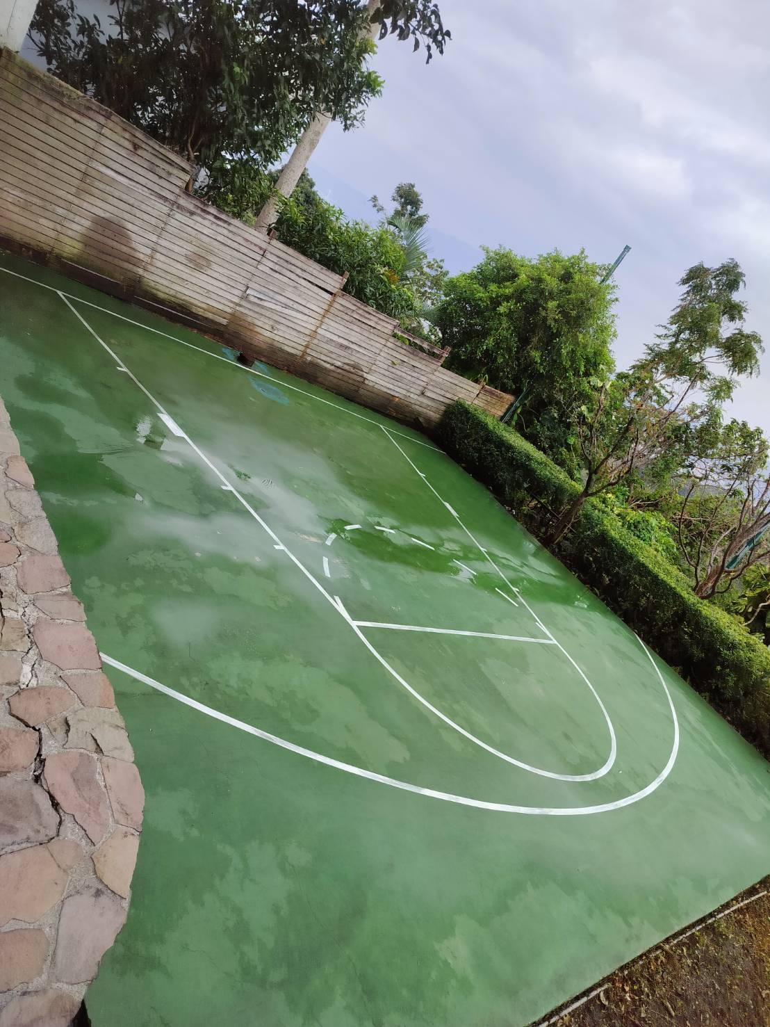 藍球場高壓清洗